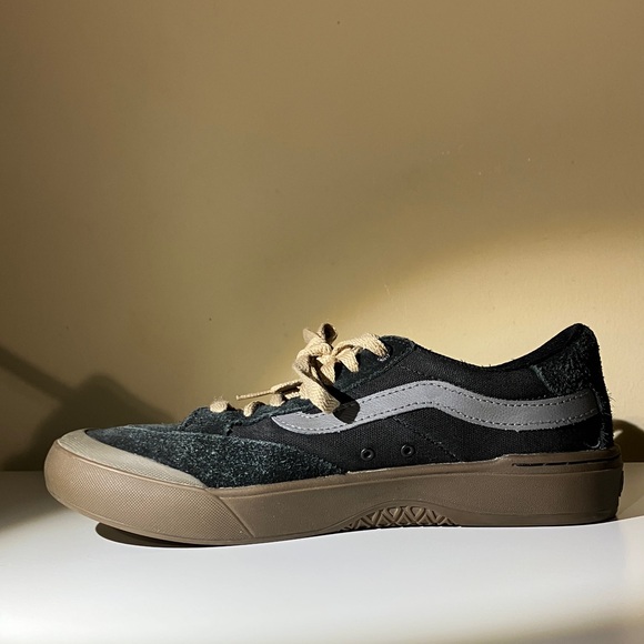 Vans Men's Black and Gray Sneakers - Picture 5 of 12